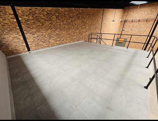 279M² FACTORY TO LET IN ANDERBOLT
